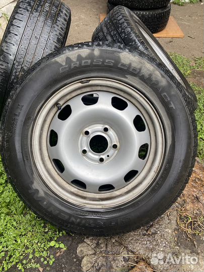 Continental ContiCrossContact LX 215/65 R16 98H