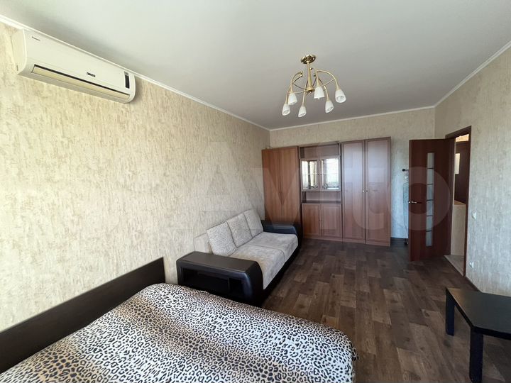 1-к. квартира, 45 м², 7/15 эт.