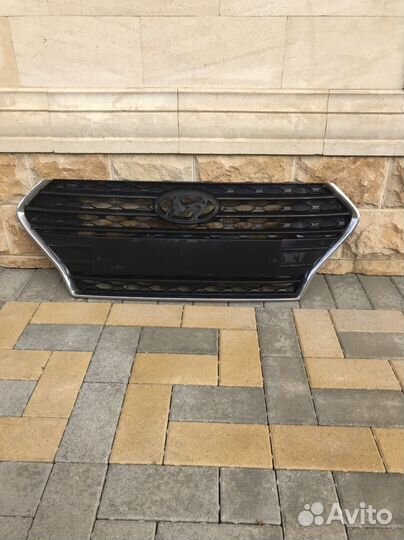 Решетока радиатора на хендай солярис 17-20г. Ориг