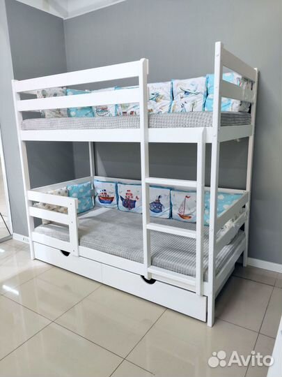 Двухъярусная кровать детская