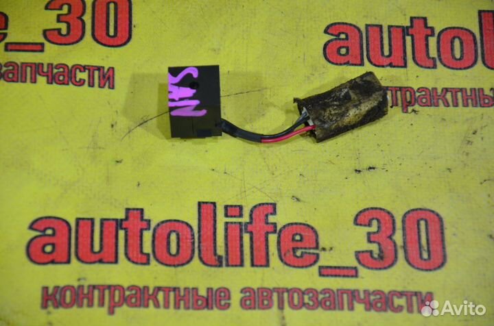 Микрофон Nissan Qashqai J10