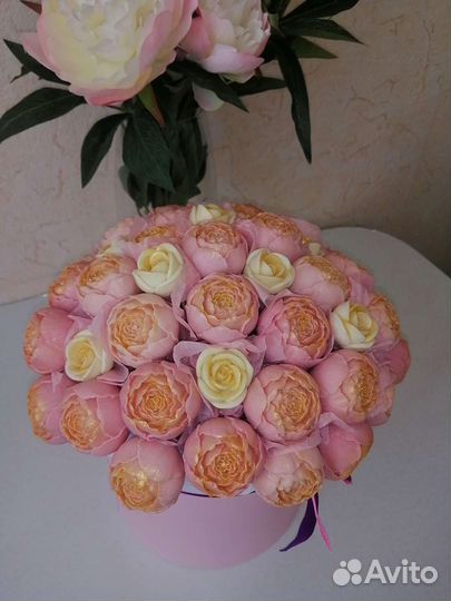 Шоколадные букеты на заказ