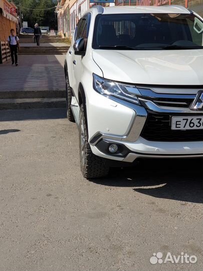 Колесные проставки для Mitsubishi Pajero Sport