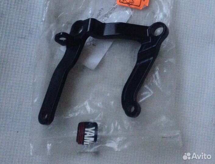 Оригинальное крепление стекла Yamaha Fjr 1300