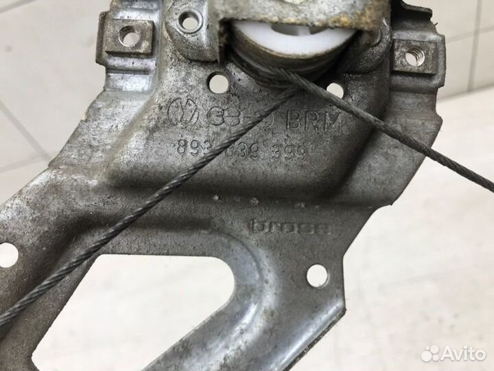 Стеклоподъемник задний левый Audi 80 B3 NE 1990