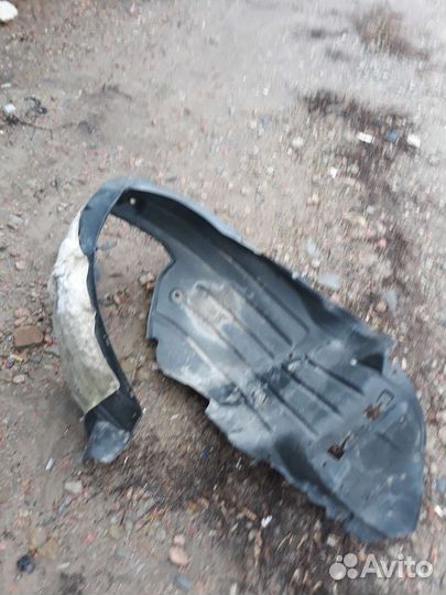 2013-22 Мазда 6 подкрылок передкий правый