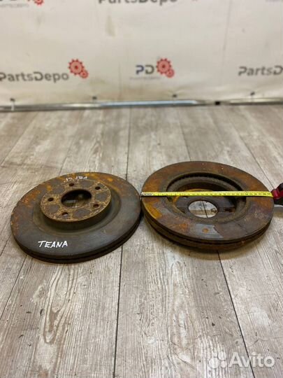 Диски тормозные передние Nissan