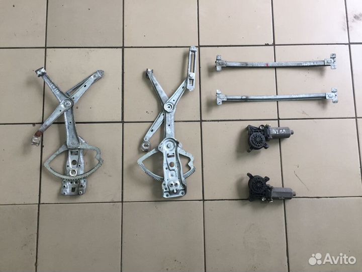 Стеклоподъемник электрический Mercedes C200 W202