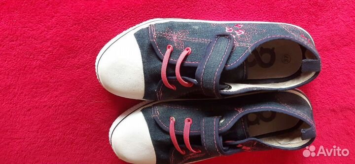 Кеды для девочки 36р в отличном состоянии
