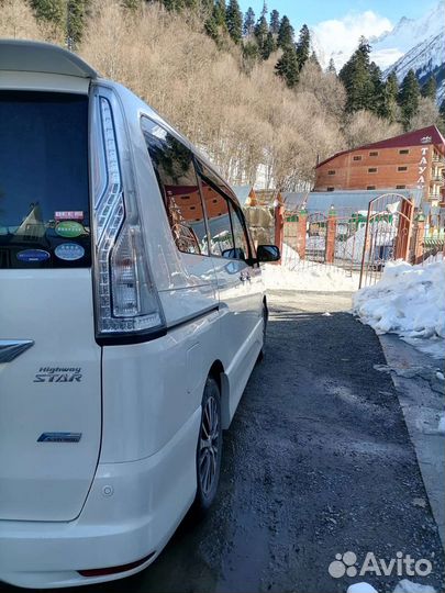 Nissan Serena 2.0 CVT, 2016, 94 000 км