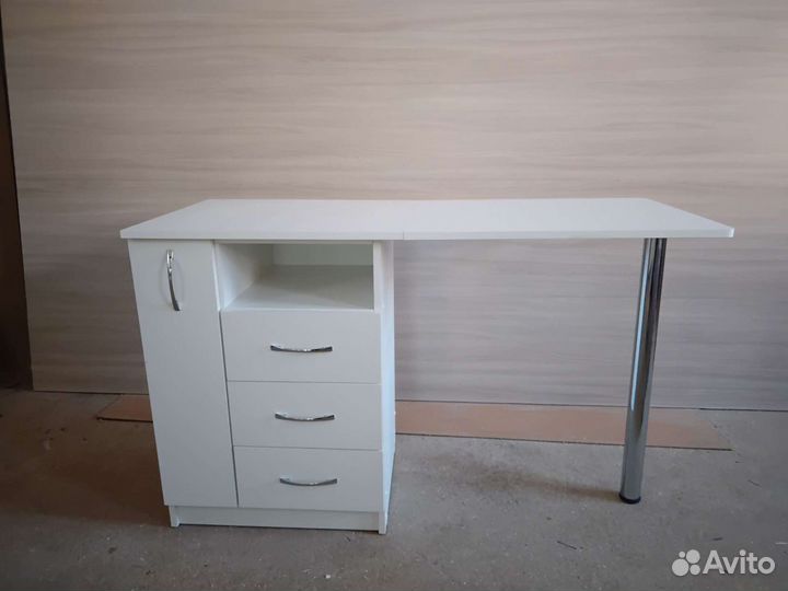 Стол для маникюра