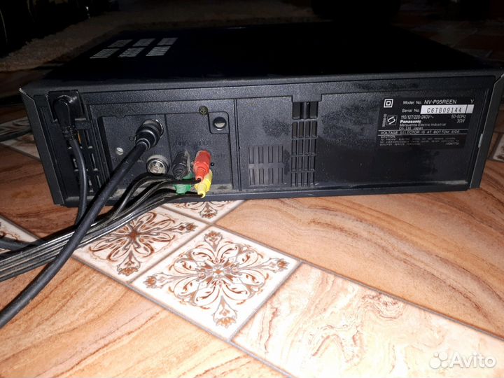 Видеомагнитофон