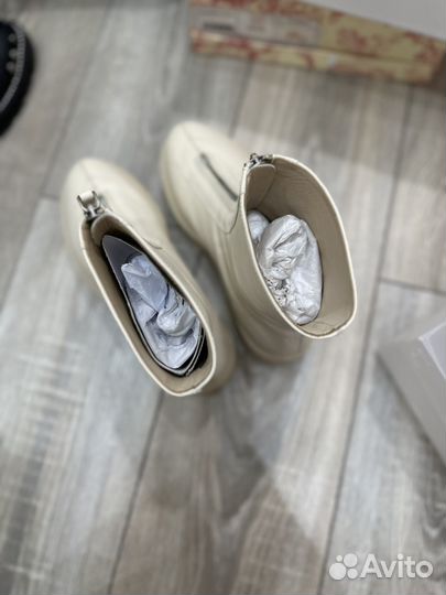 Кожаные ботинки Zipped Boot I THE ROW