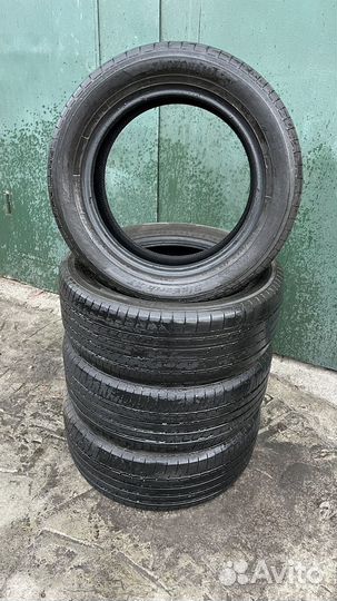 Yokohama BluEarth-XT AE61 235/55 R17 103W