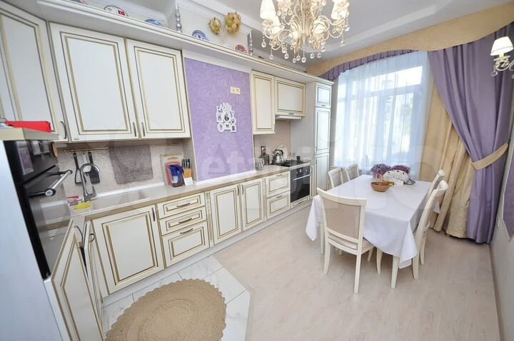 3-к. квартира, 76,6 м², 2/4 эт.