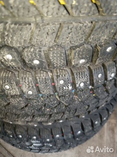 Viatti Brina Nordico V-522 185/65 R15 88T