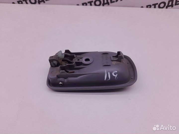 Ручка внутрзадняя правая Daihatsu Gran Move 2000