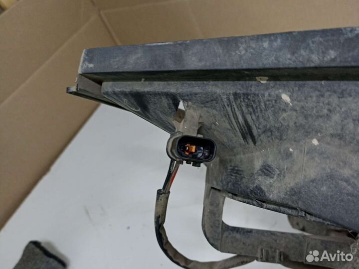 Вентилятор охлаждения Вольво s40