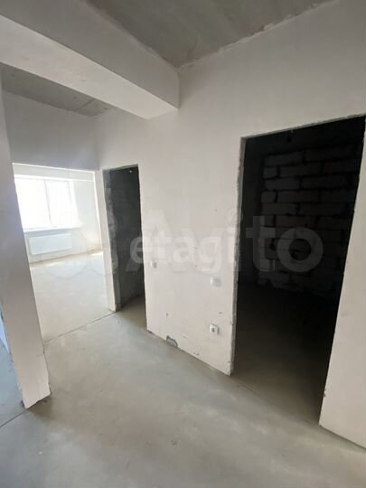 3-к. квартира, 94 м², 1/15 эт.