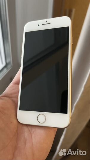 iPhone 8, 64 ГБ