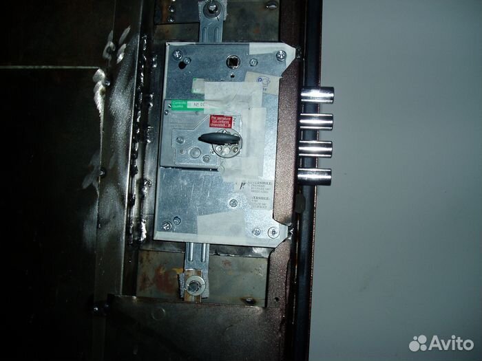 Замена дверных замков в квартире