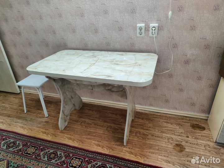 Кухонный стол бу