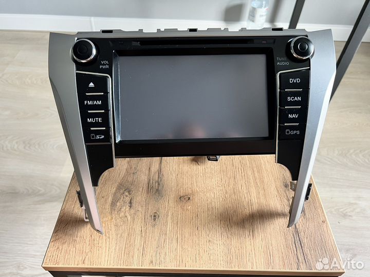 Продам магнитолу тойота камри 50