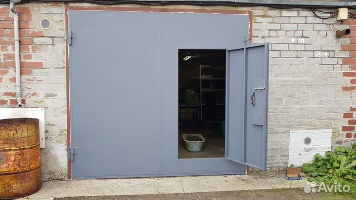 Ворота метал, распашные,калитка 70 см, замок+засов