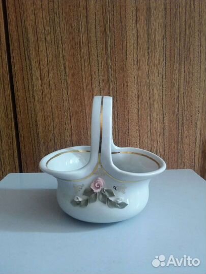 Вазочка-корзина для невысоких лесных и луговых цве