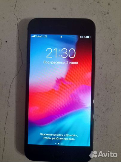 Телефон iPhone 6