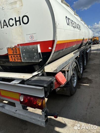 Полуприцеп бензовоз Heil HB 9000 23 S1, 2002