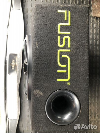 Активный сабвуфер