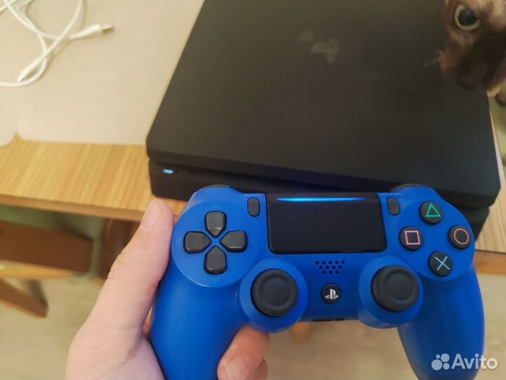 Sony PS4 Slim