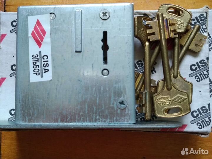 Дверной замок cisa Эльбор