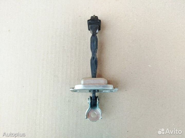 Mitsubishi ASX I Блокиратор задней двери