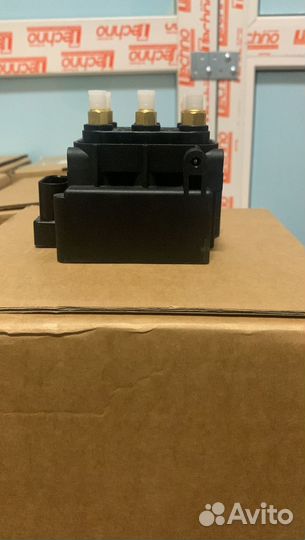 Блок клапанов Mercedes W212