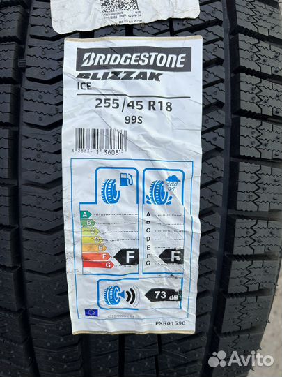 Bridgestone Blizzak Ice 255/45 R18 99S