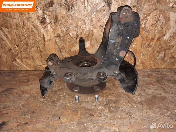 Кулак передний левый Ford Focus 3 рест. AV613K171