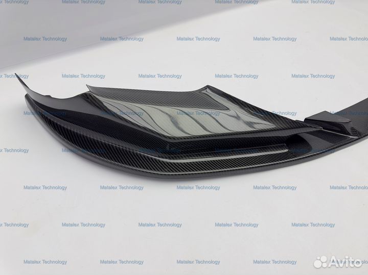 Сплиттер BMW F90 3D дорестайлинг, карбон