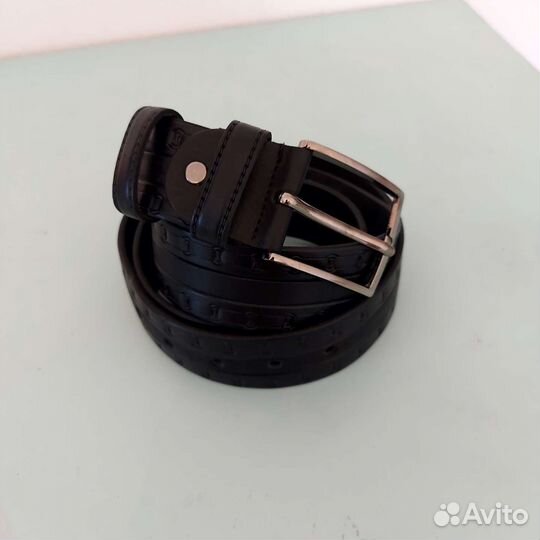 Мужской кожаный ремень