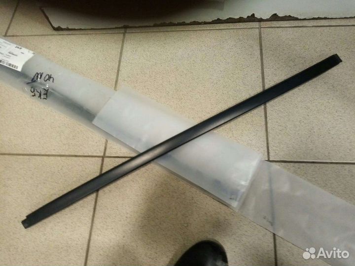 Молдинги Прадо 150