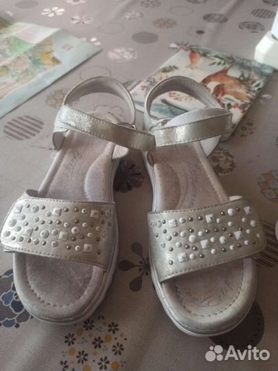 Босоножки для девочки