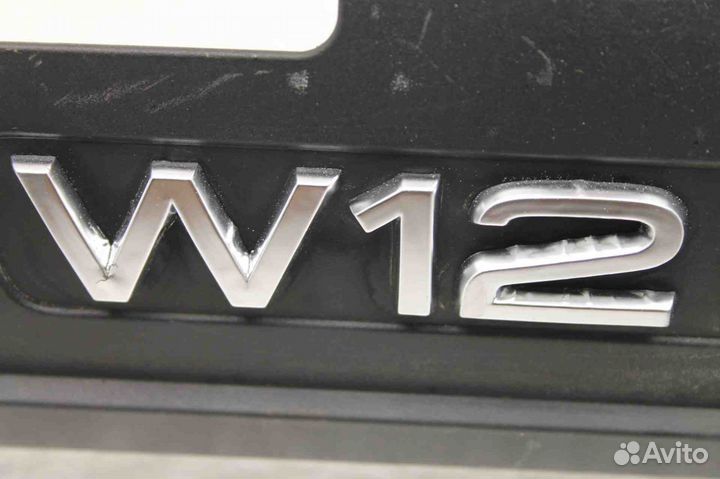 Накладка впускного коллектора Audi A8 D3 2004