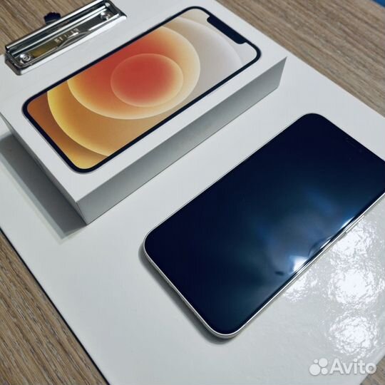 Телефон iPhone