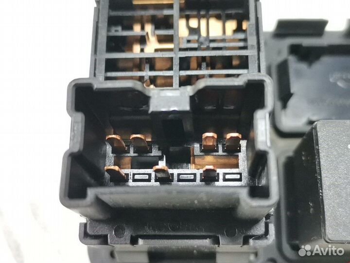 Кнопка (выключатель) Nissan Almera N16 рест. 2004