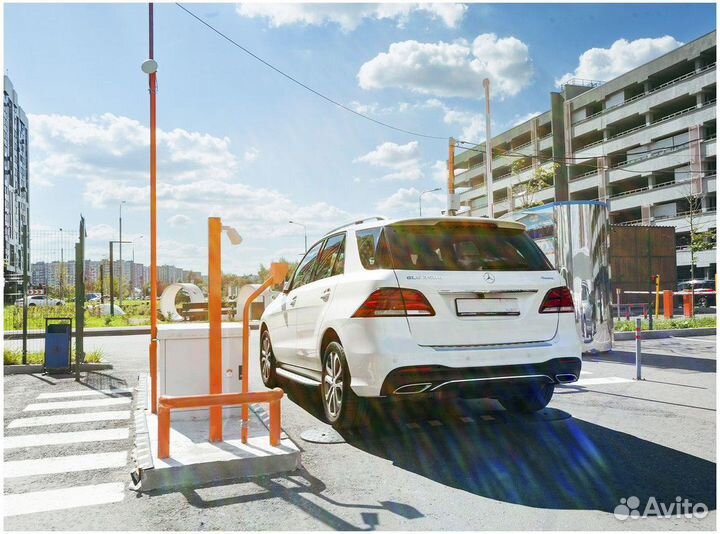 Автоматизированная платная парковка \ Шлагбаум