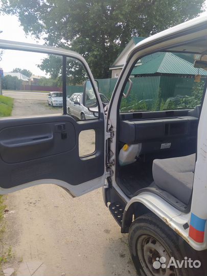 Nissan Atlas бортовой, 2003