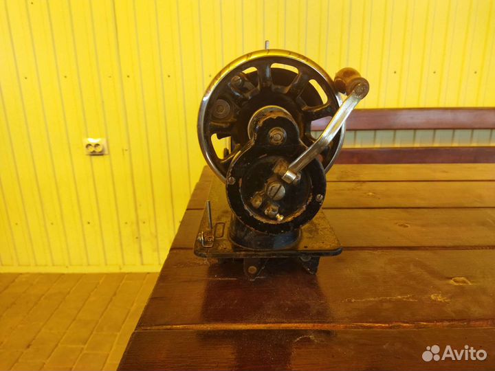 Швейная машинка пмз им калинина