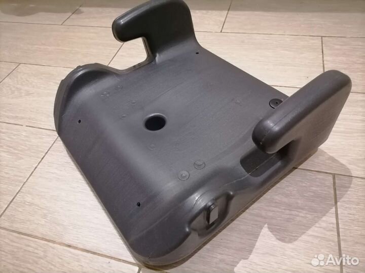 Автокресло- бустер,до 12 лет