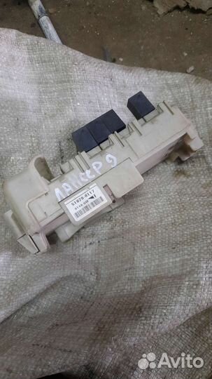 Блок предохранителей Mitsubishi Lancer 9